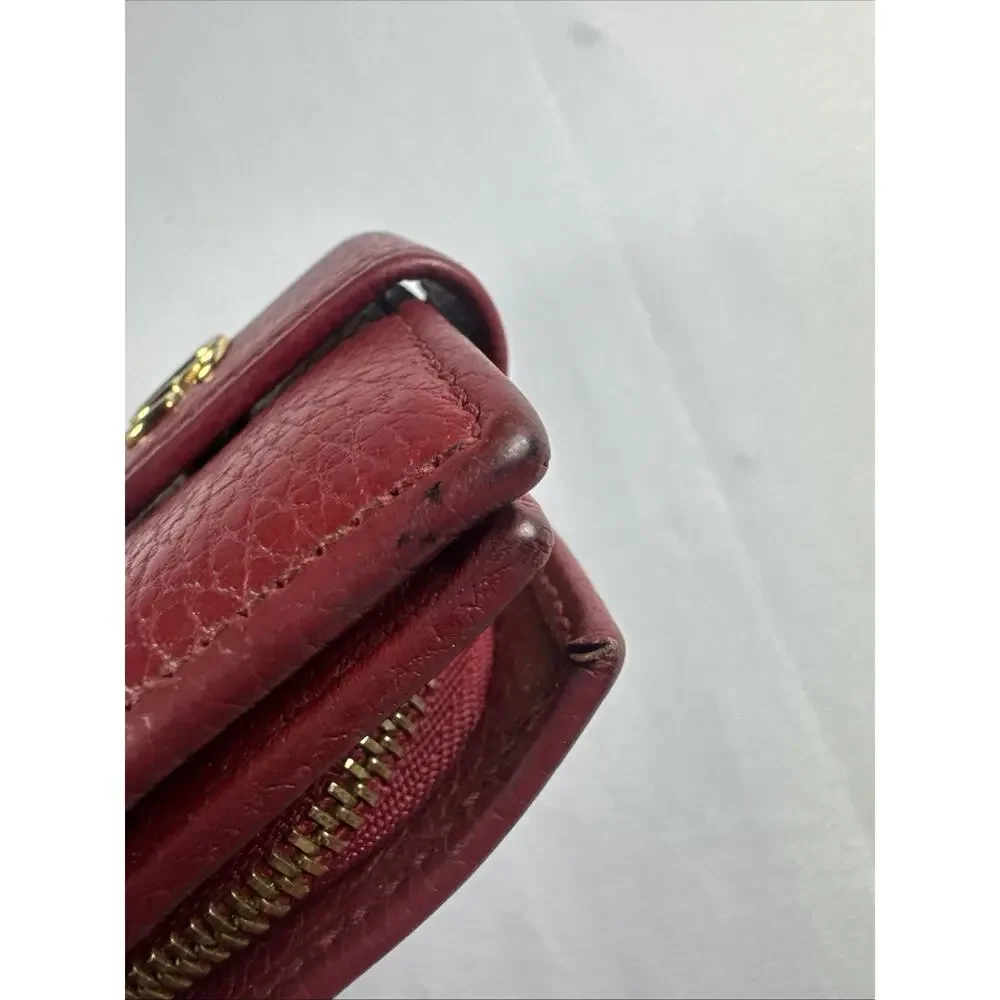 Gucci GG Marmont Red Leather Bi Fold Wallet Gold Logo - Picture 3 of 4